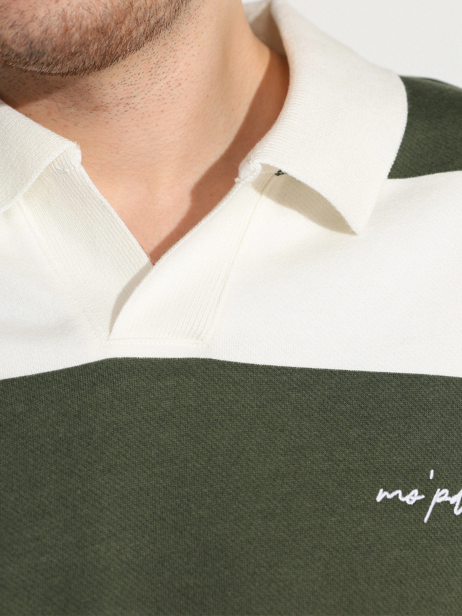 Толстовка в полоску зеленого цвета из хлопка